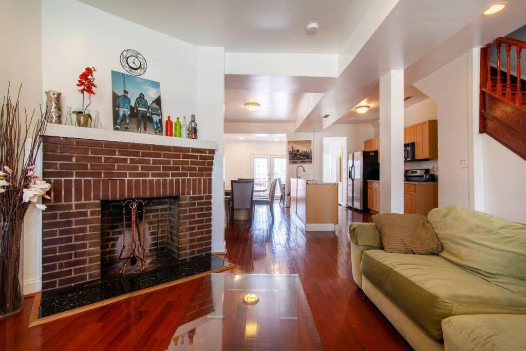 Relaxing, Spacious, Private, Walkable In Petworth! Washington Extérieur photo