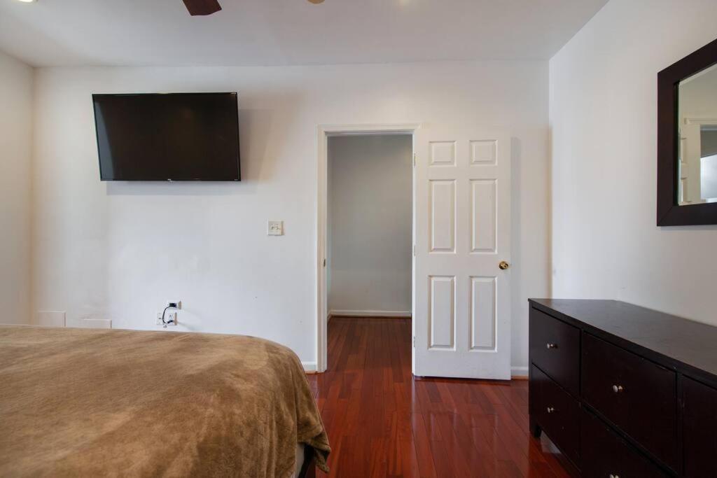 Relaxing, Spacious, Private, Walkable In Petworth! Washington Extérieur photo